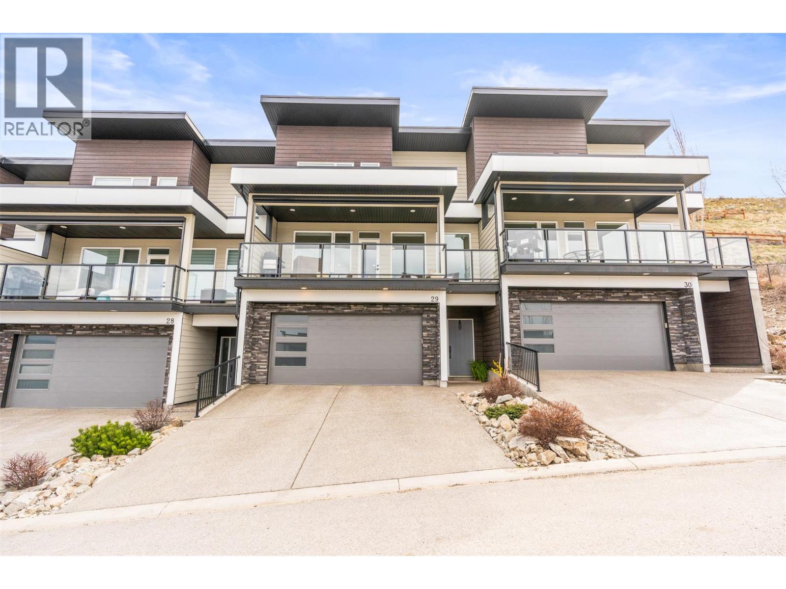 1000 Mt Robson Place Unit# 29, Vernon, British Columbia  V1B 4G2 - Photo 4 - 10402290