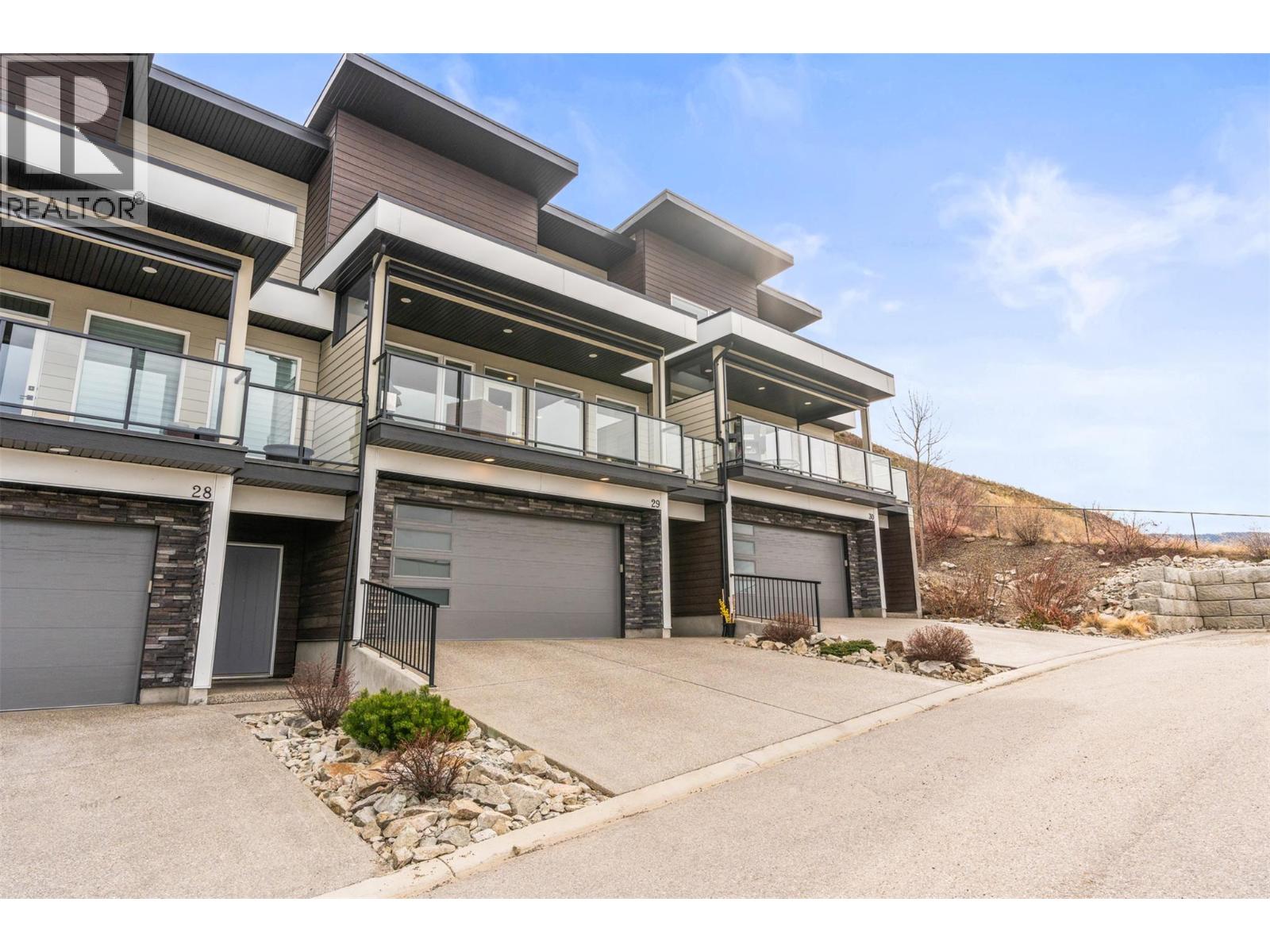 1000 Mt Robson Place Unit# 29, Vernon, British Columbia  V1B 4G2 - Photo 39 - 10402290