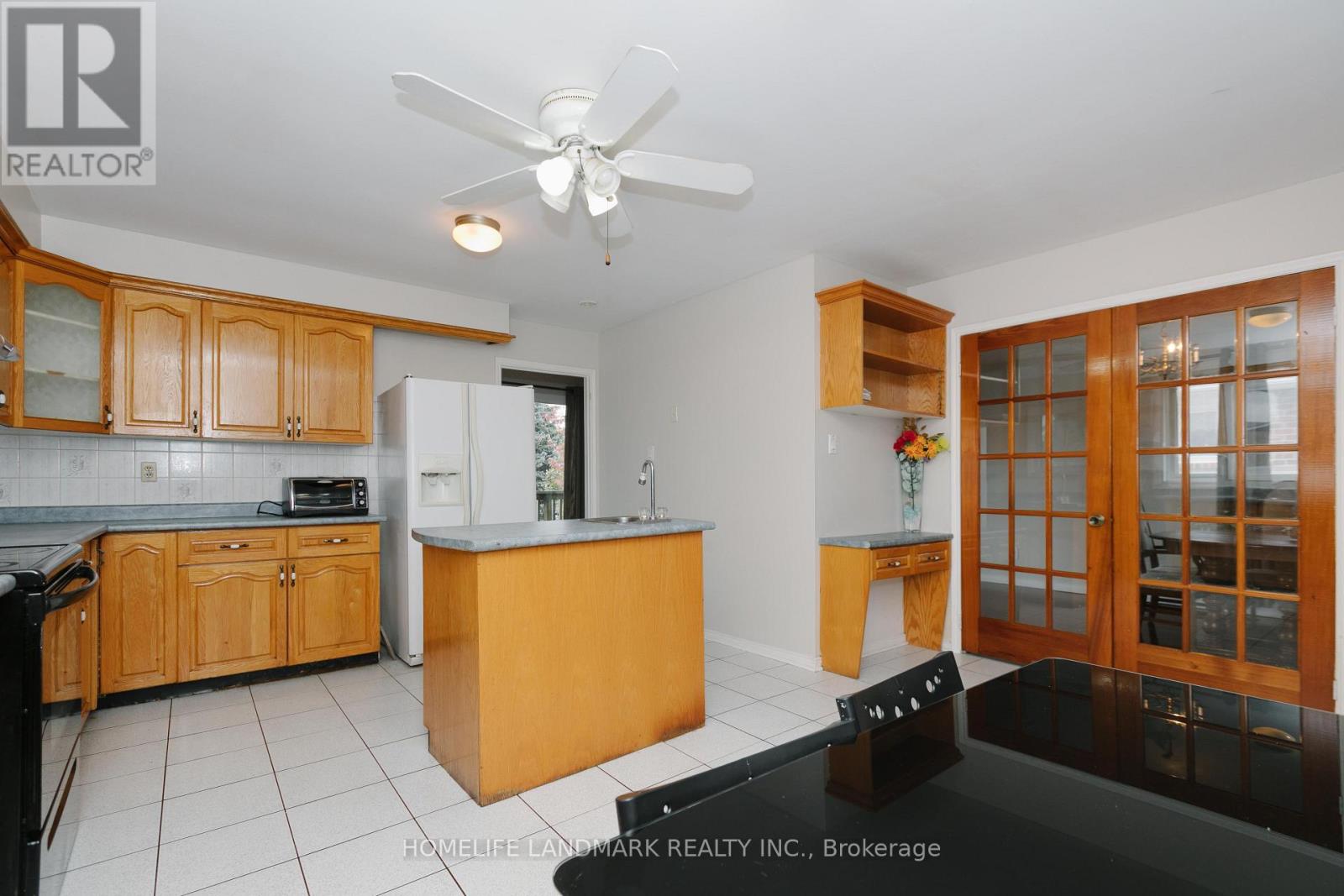 22 Blenheim Drive, Brampton, Ontario  L6Z 1H9 - Photo 8 - W13842064