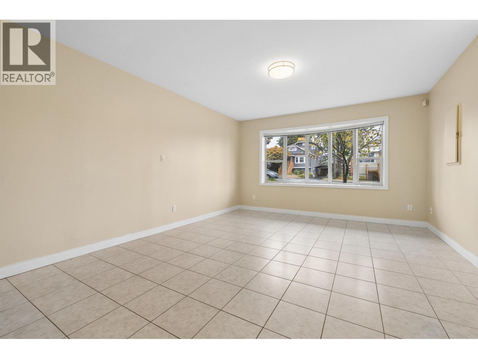 Garden Suite 7785 Buller St, Burnaby, British Columbia  V5J 4T2 - Photo 6 - R3170914
