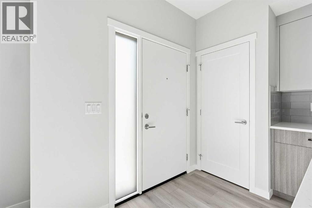 605, 400 Belmont Street SW, Calgary, Alberta  T2X 4C1 - Photo 3 - A2334016