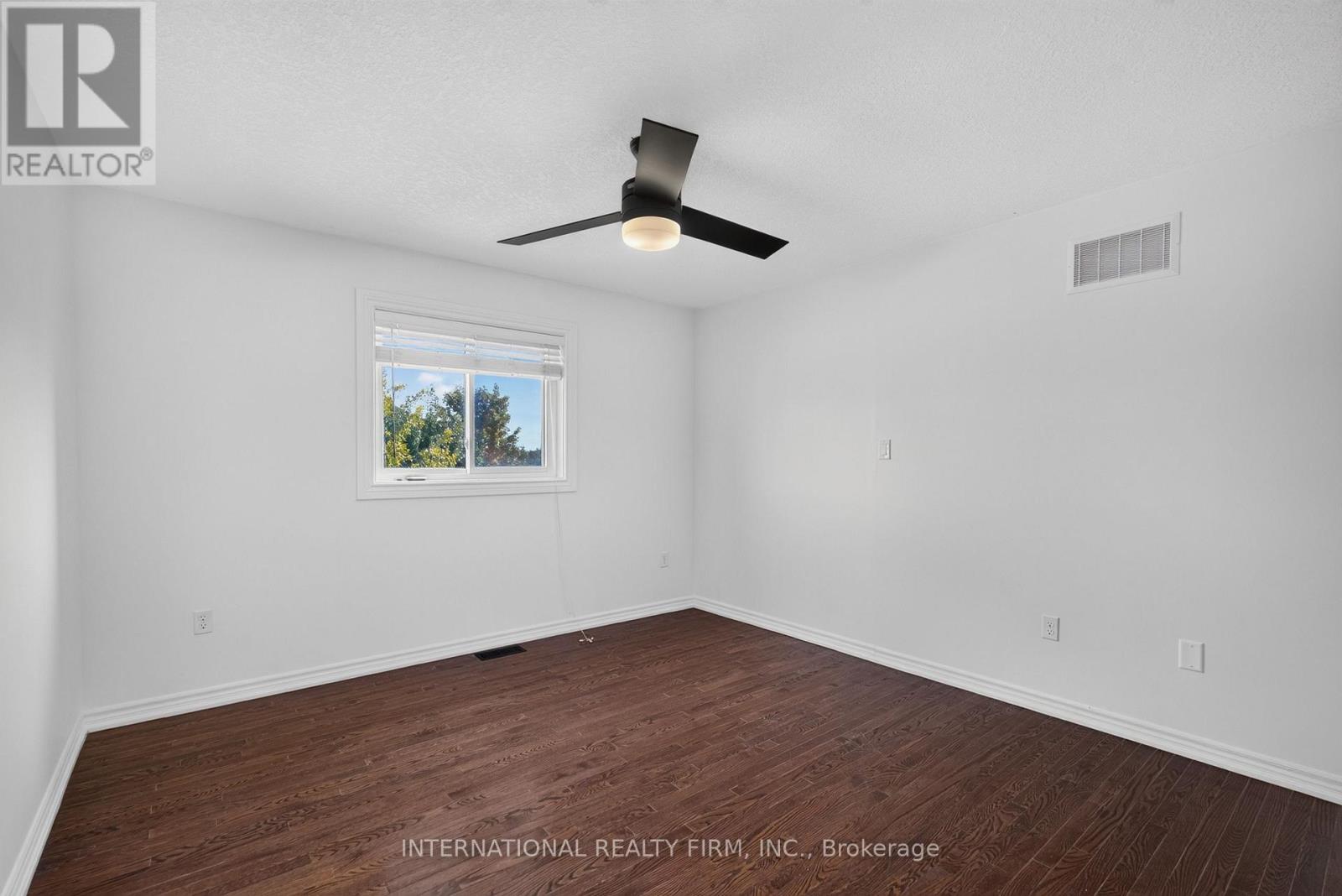 60 Prince William Way W, Barrie (Innis-Shore), Ontario  L4N 0Y9 - Photo 31 - S13842090