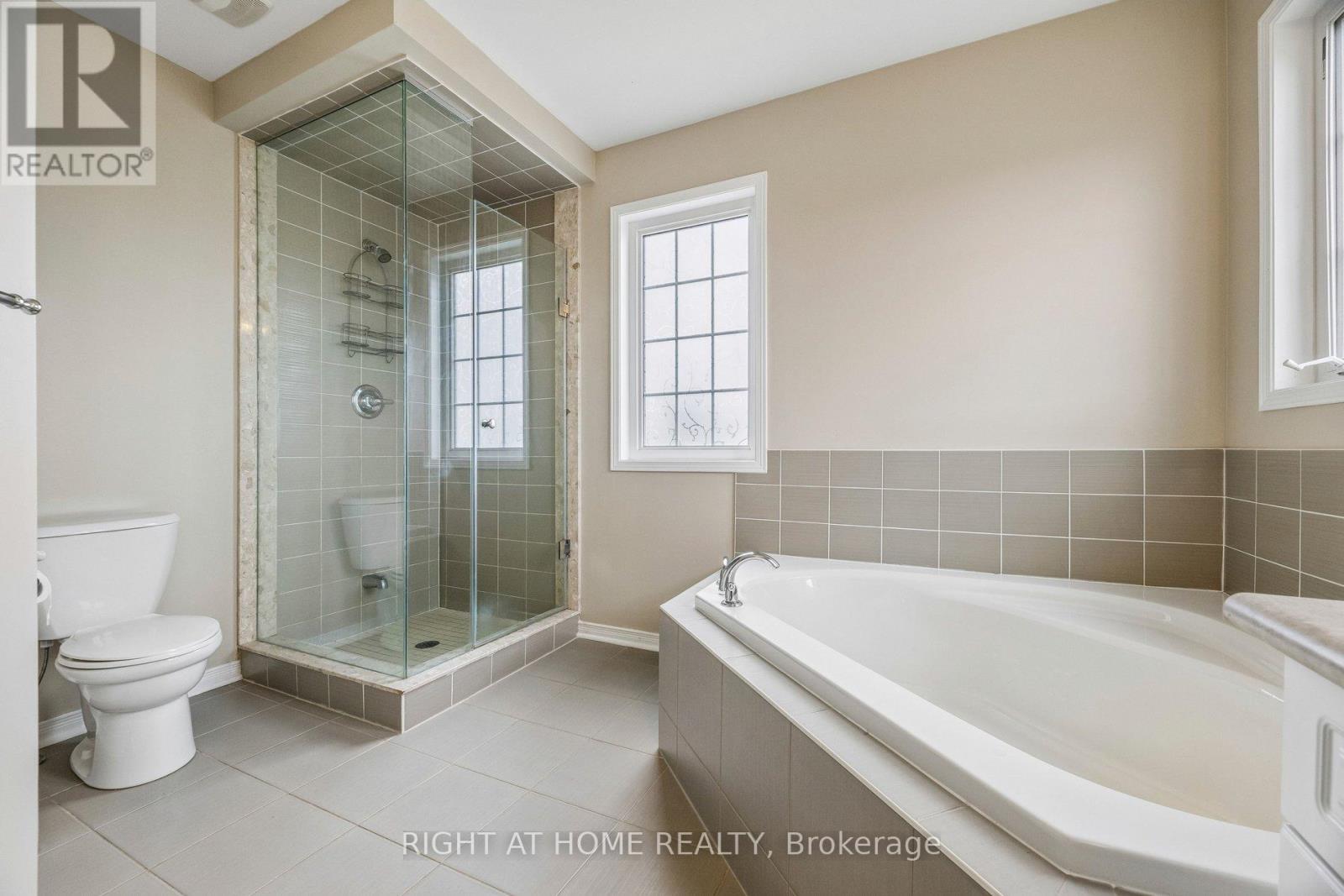 150 Jennings Drive, Clarington (Bowmanville), Ontario  L1C 0B8 - Photo 24 - E13839922