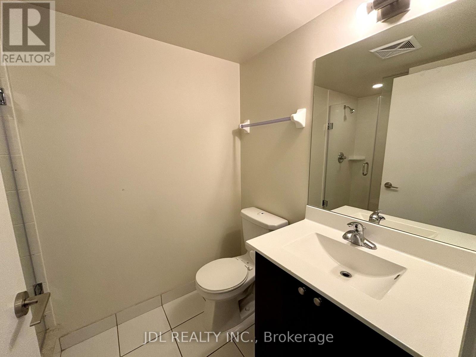 1804 - 151 Village Green Square, Toronto (Agincourt South-Malvern West), Ontario  M1S 0K5 - Photo 7 - E13842104