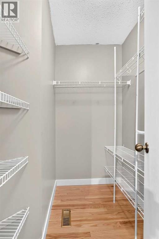 200 Downey Place