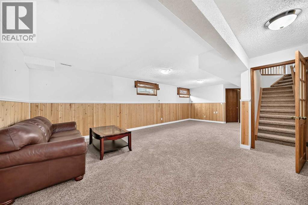 200 Downey Place