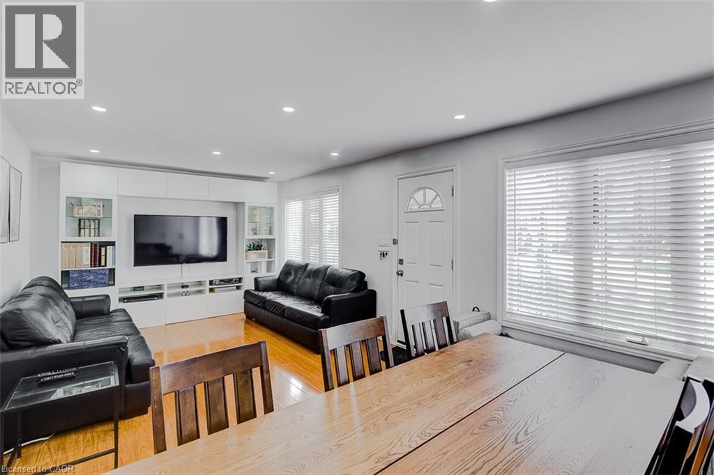 61 East 34th Street, Hamilton, Ontario  L8V 3W4 - Photo 23 - 40850801