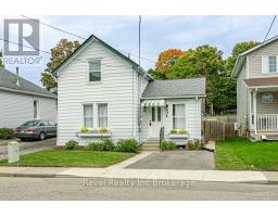 17 DOVER STREET, Woodstock, Ontario