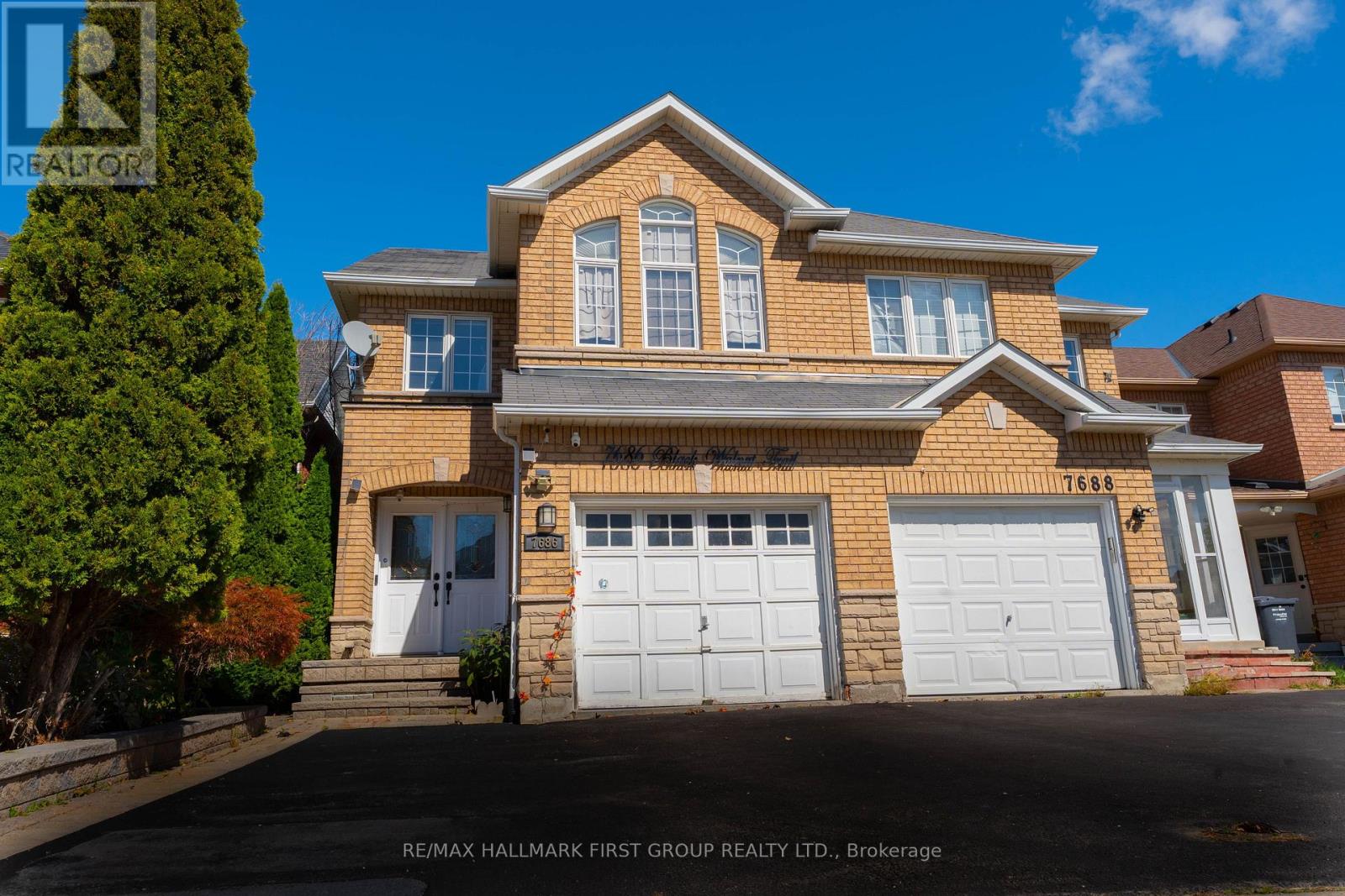 7686 BLACK WALNUT TRAIL, Mississauga, Ontario