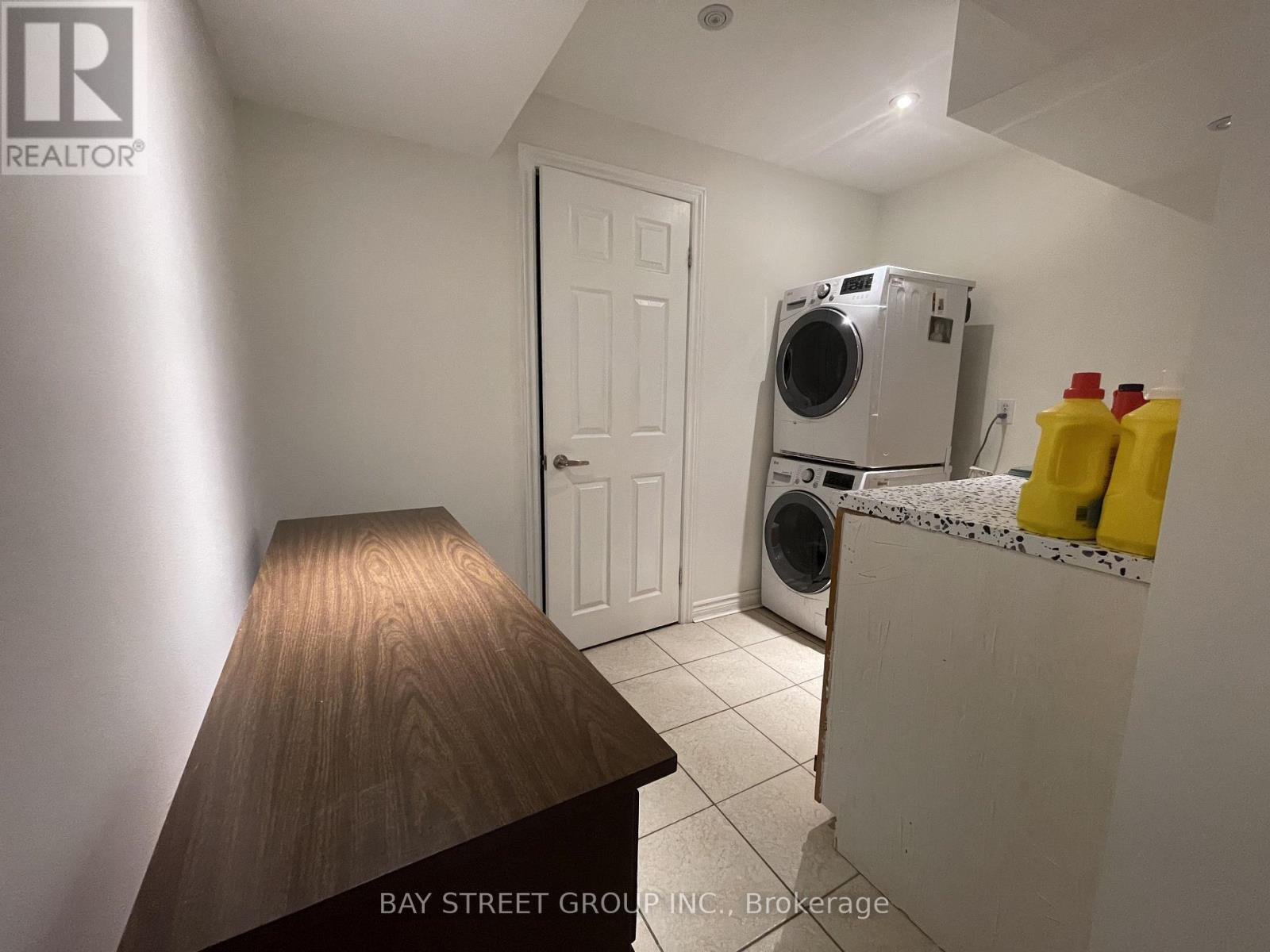 1 Tralee (Lower) Street, Brampton, Ontario  L6Z 2X4 - Photo 12 - W13842120