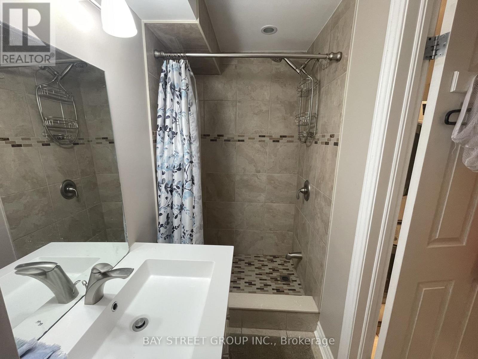1 Tralee (Lower) Street, Brampton, Ontario  L6Z 2X4 - Photo 13 - W13842120