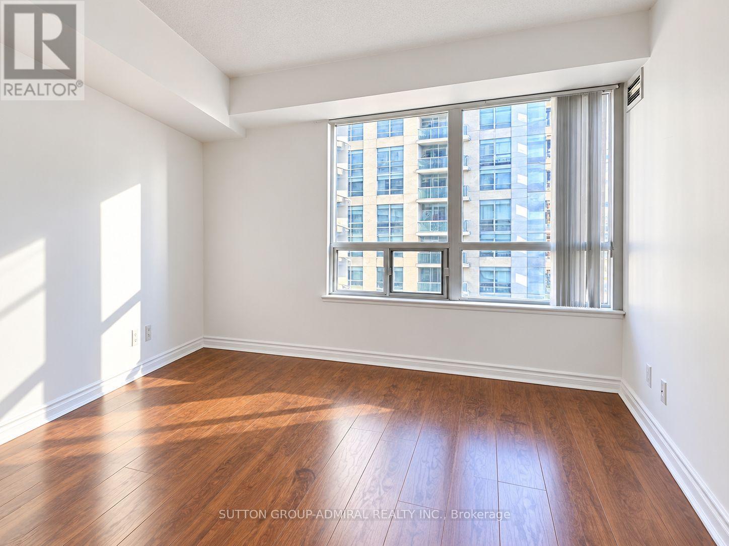 1007 - 5 Michael Power Place, Toronto, Ontario  M9A 0A3 - Photo 11 - W13842124