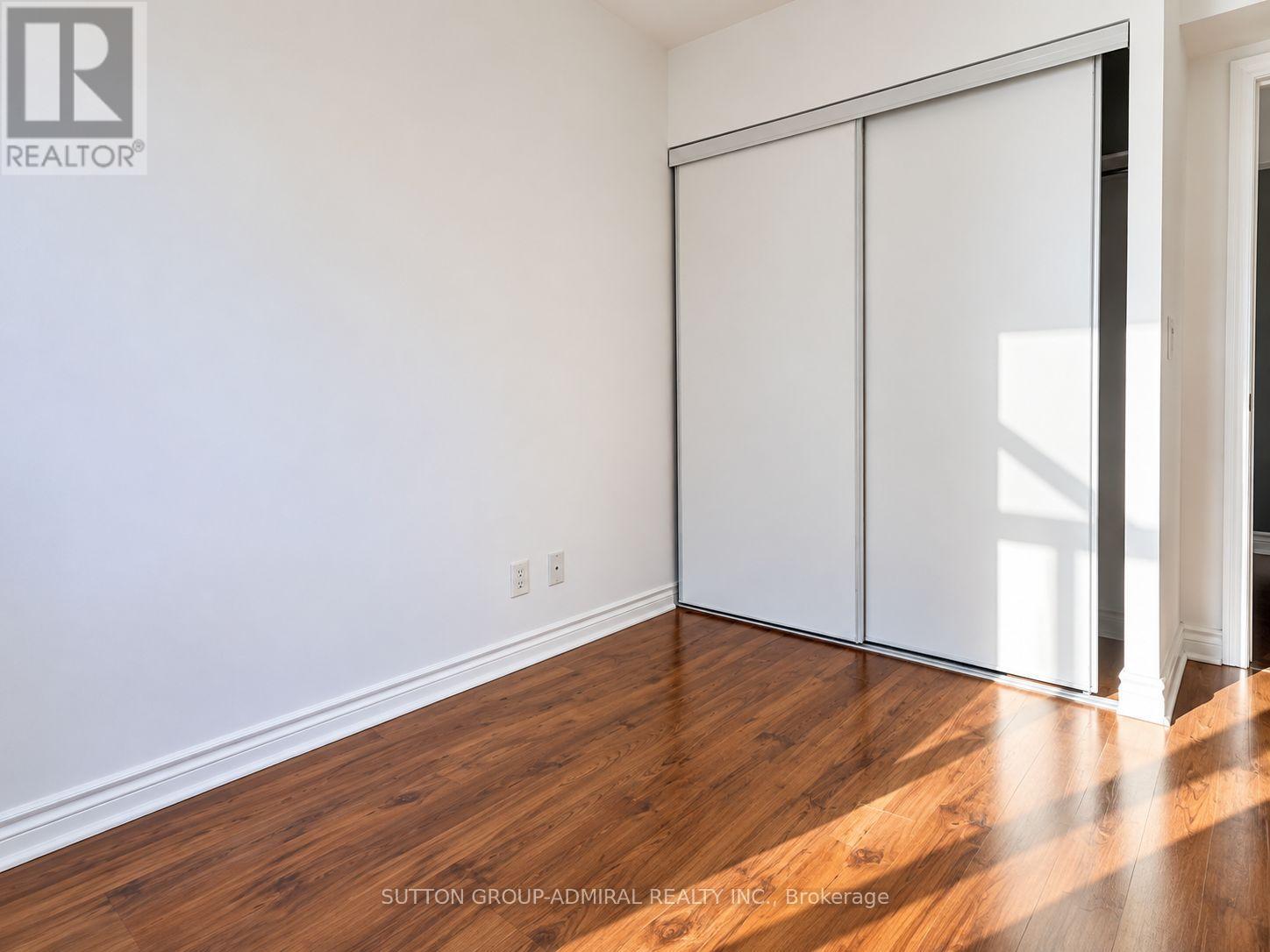 1007 - 5 Michael Power Place, Toronto, Ontario  M9A 0A3 - Photo 15 - W13842124