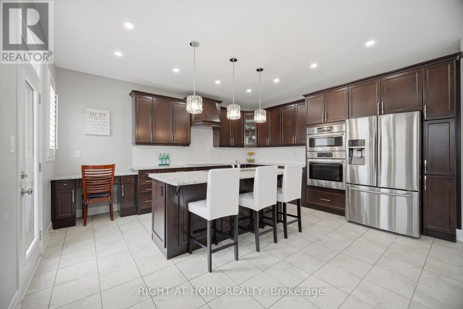 1444 Connaught Terrace, Milton, Ontario  L9E 0B2 - Photo 12 - W13842130