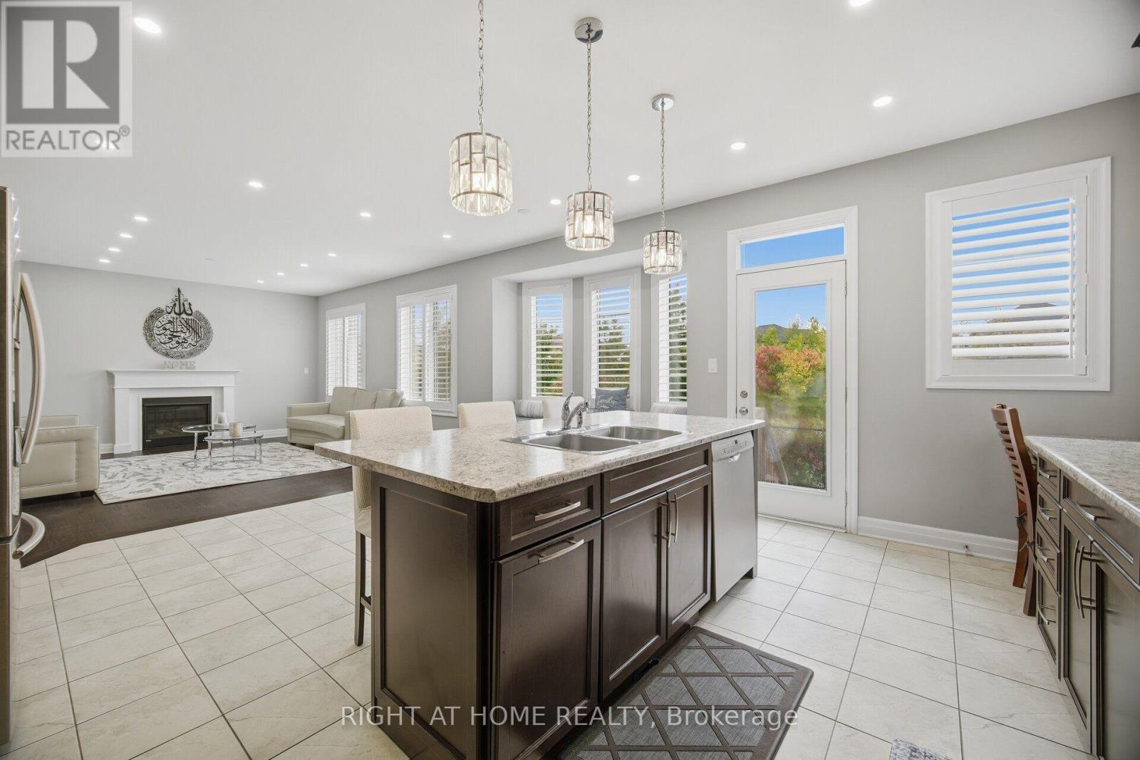 1444 Connaught Terrace, Milton, Ontario  L9E 0B2 - Photo 13 - W13842130
