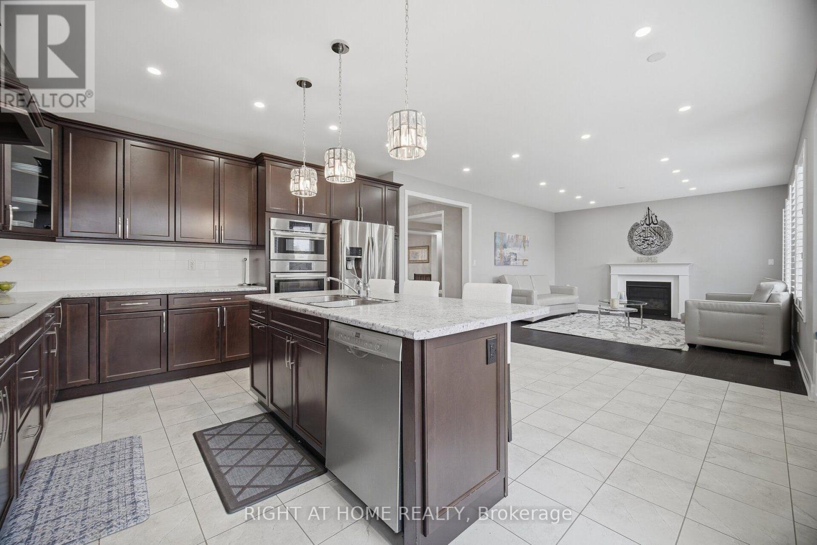 1444 Connaught Terrace, Milton, Ontario  L9E 0B2 - Photo 16 - W13842130