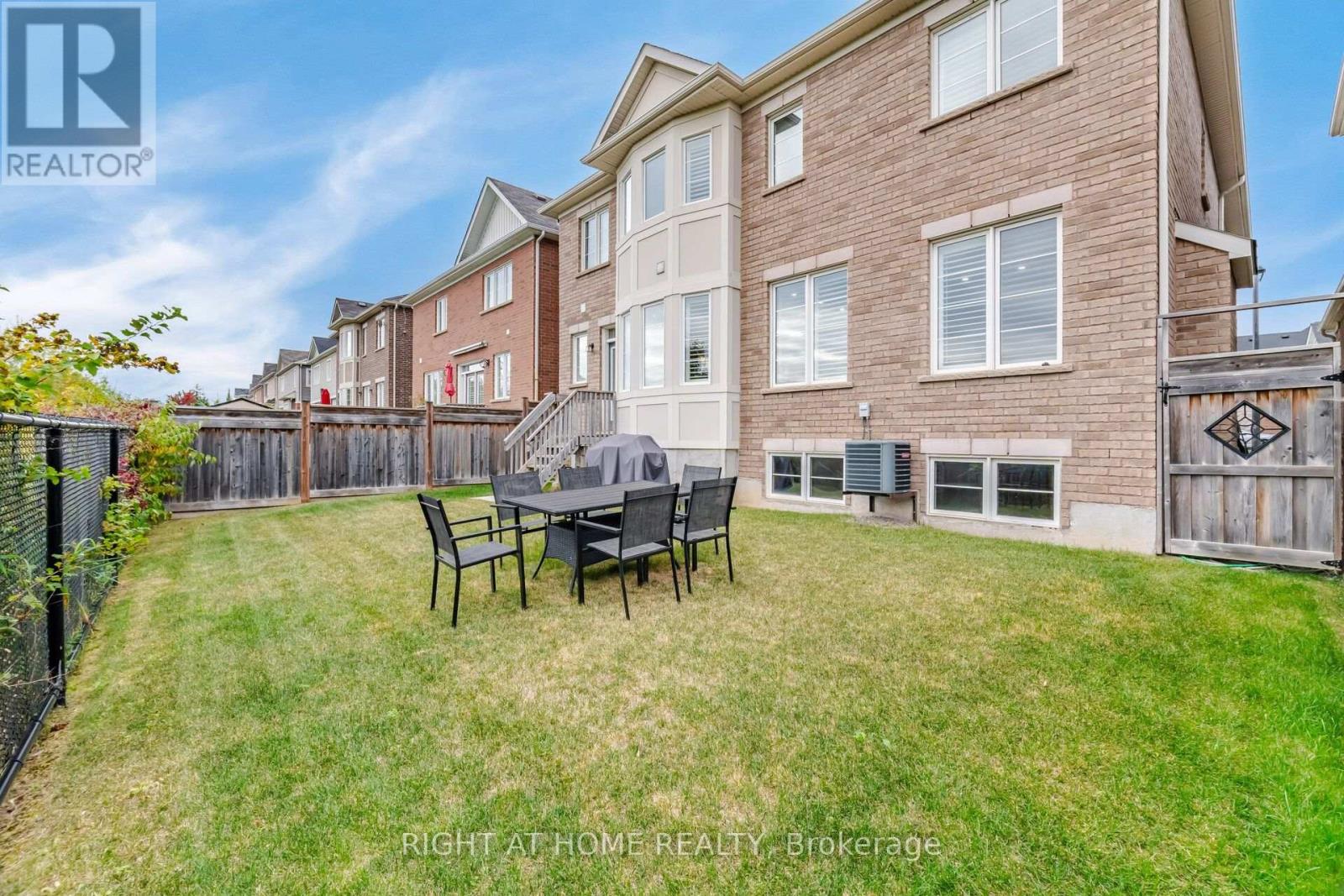 1444 Connaught Terrace, Milton, Ontario  L9E 0B2 - Photo 47 - W13842130