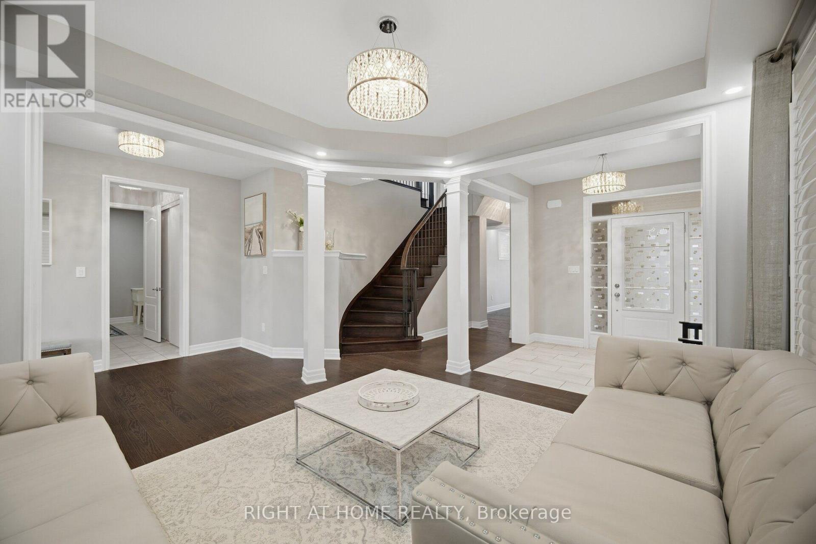 1444 Connaught Terrace, Milton, Ontario  L9E 0B2 - Photo 7 - W13842130