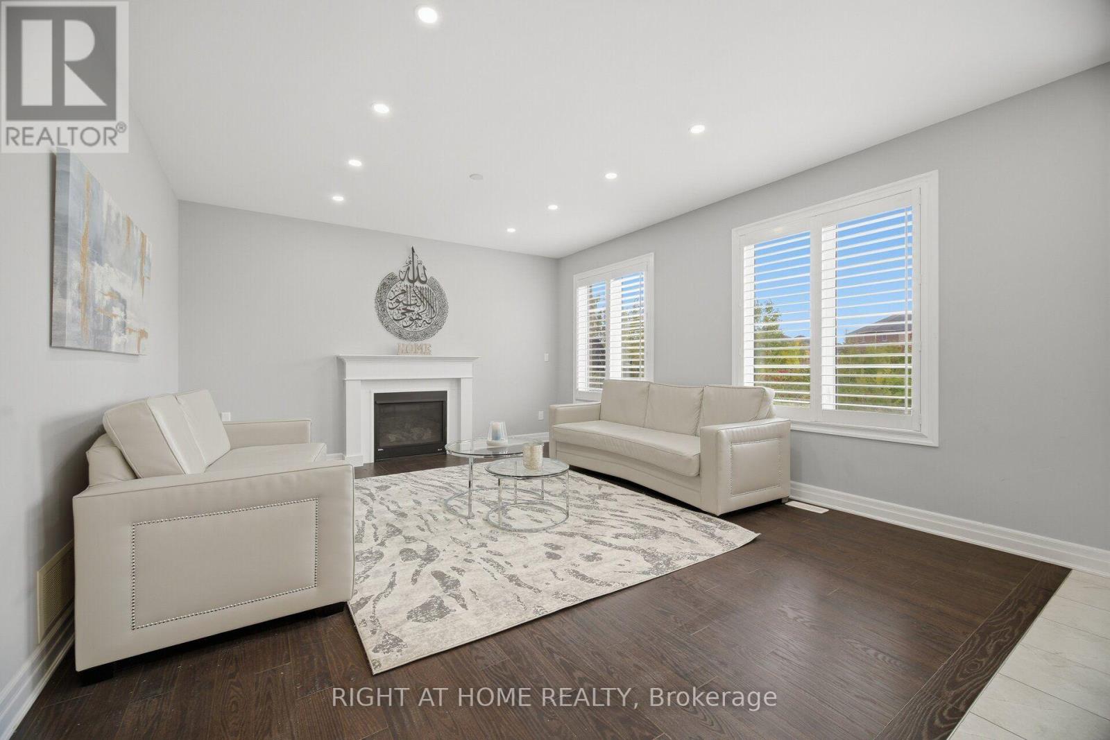 1444 Connaught Terrace, Milton, Ontario  L9E 0B2 - Photo 9 - W13842130