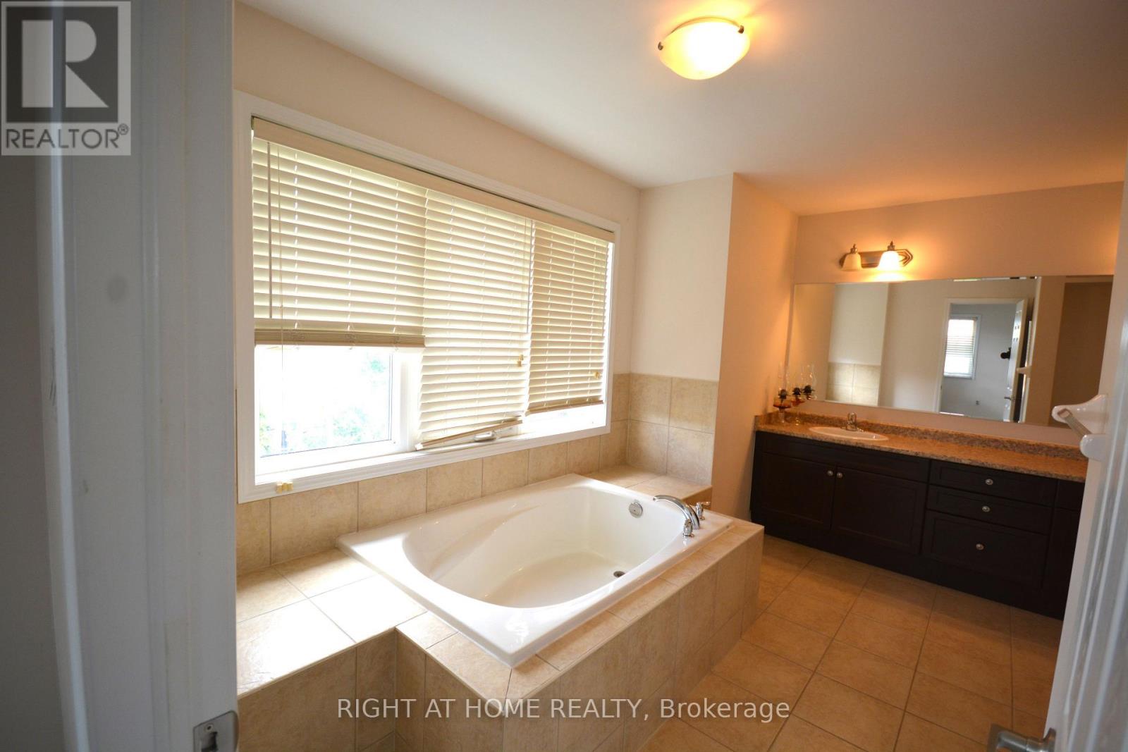 531 Mockridge Trail, Milton, Ontario  L9T 7V2 - Photo 27 - W13842138