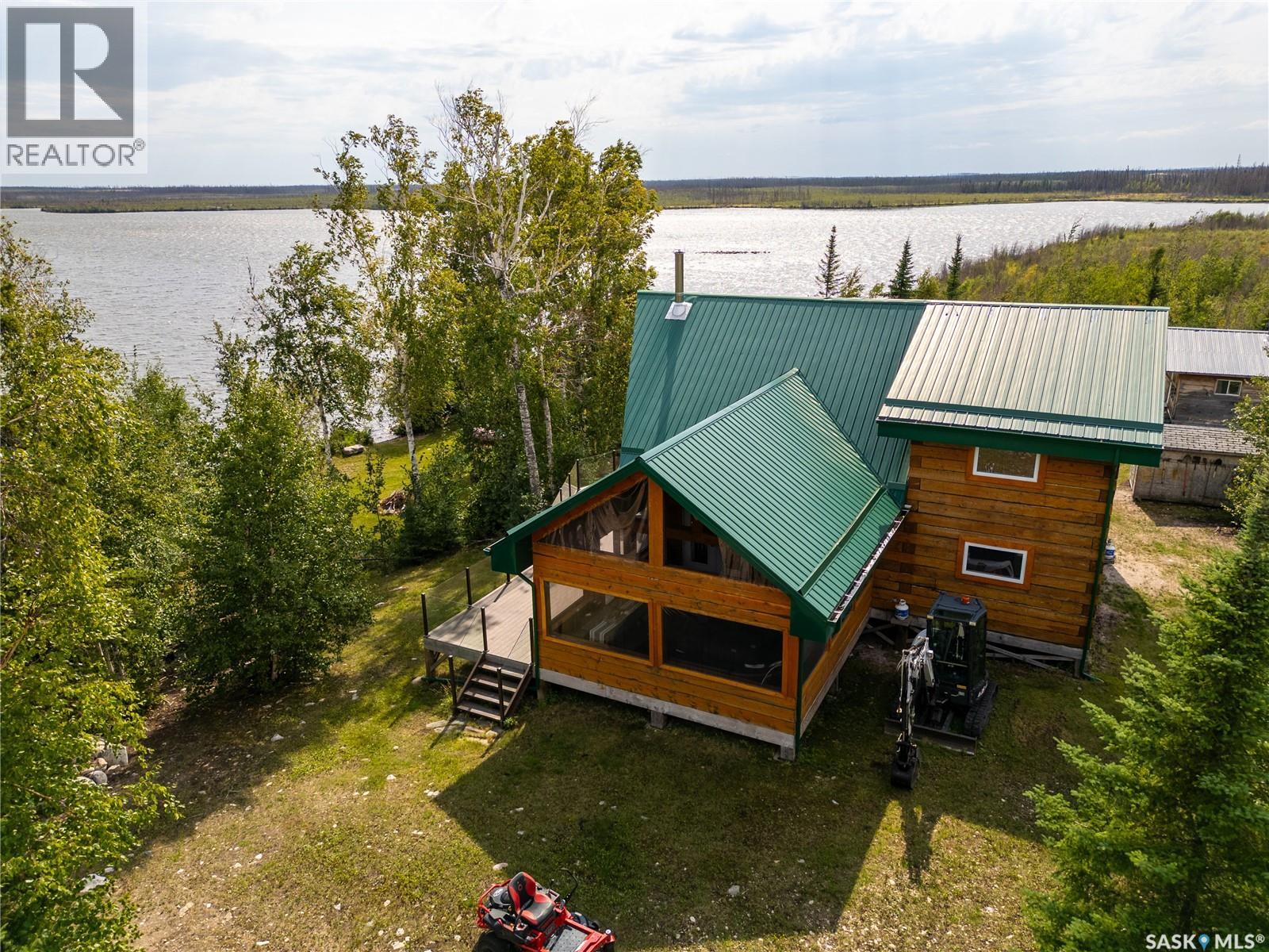 Stunning Remote 4 Season Lakehouse on Nemeiben, Northern Admin District, Saskatchewan