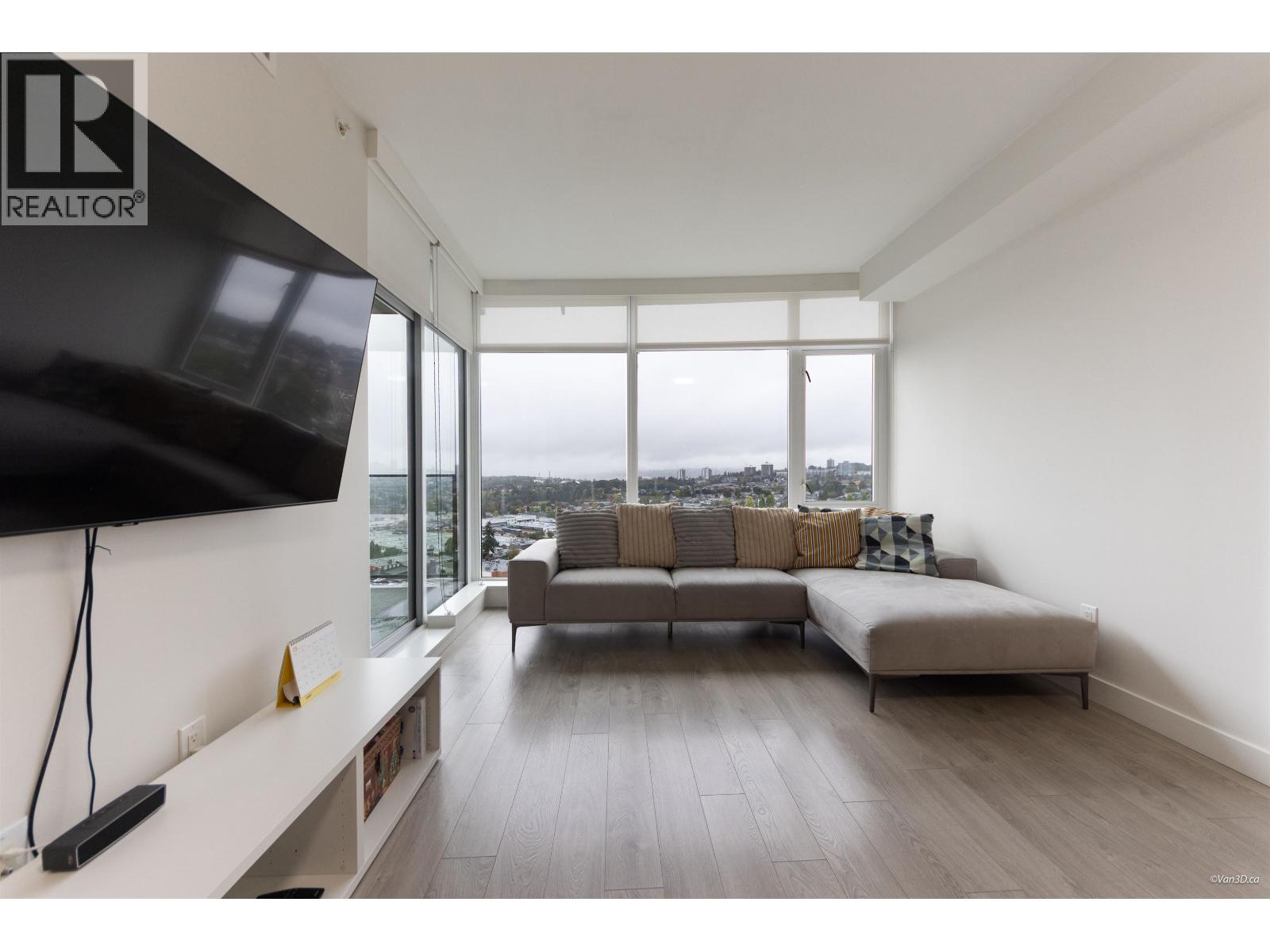 2407 1788 Gilmore Avenue, Burnaby, British Columbia  V5C 0L5 - Photo 5 - R3170197