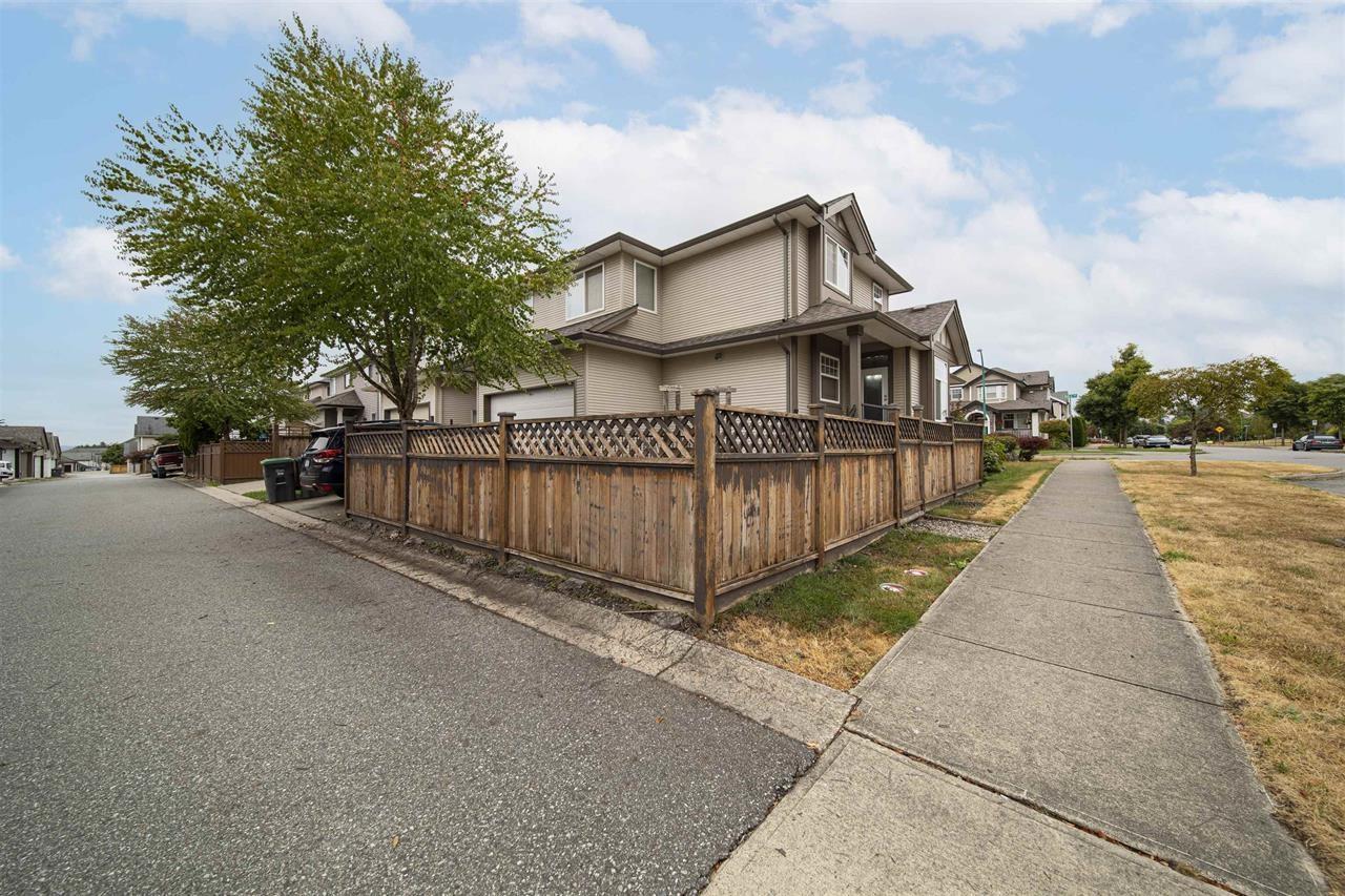 19096 68a Avenue, Surrey, British Columbia  V4N 5P4 - Photo 2 - R3170547