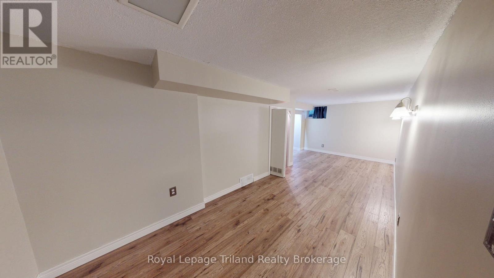 614 Ingersoll Avenue, Woodstock (Woodstock - North), Ontario  N4S 4Y2 - Photo 12 - X13842224