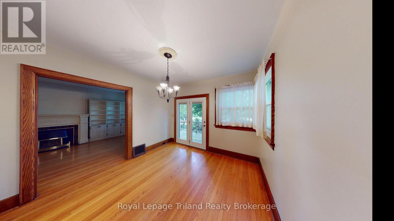 614 Ingersoll Avenue, Woodstock (Woodstock - North), Ontario  N4S 4Y2 - Photo 4 - X13842224