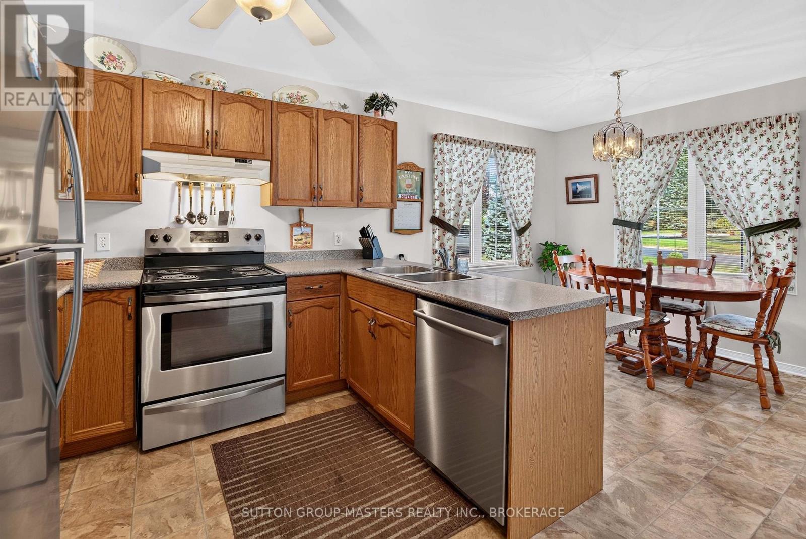 39 Abbey Dawn Drive, Loyalist, Ontario  K0H 1G0 - Photo 7 - X13842270