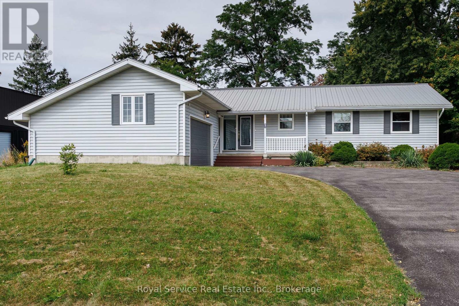 6 Clifton Road, Port Hope, Ontario  L1A 2B5 - Photo 2 - X13842220