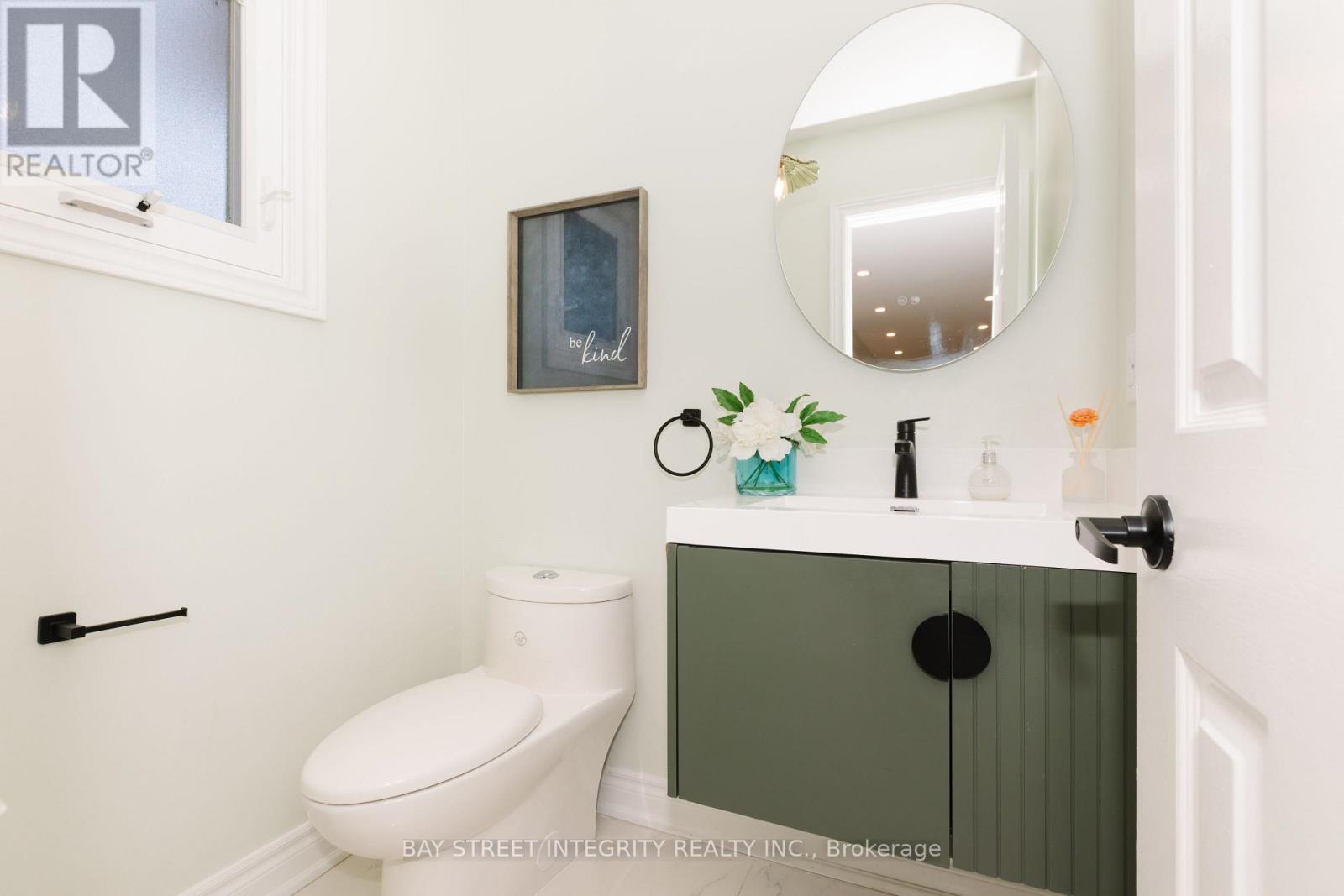 12 Charnwood Place, Markham, Ontario  L3T 5H3 - Photo 13 - N13806860