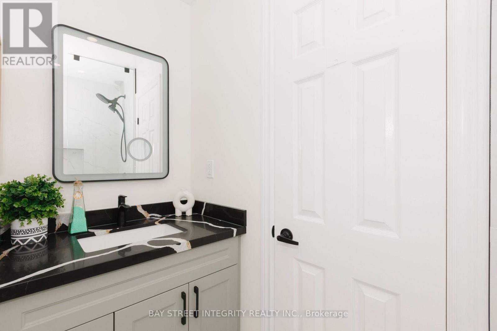 12 Charnwood Place, Markham, Ontario  L3T 5H3 - Photo 36 - N13806860