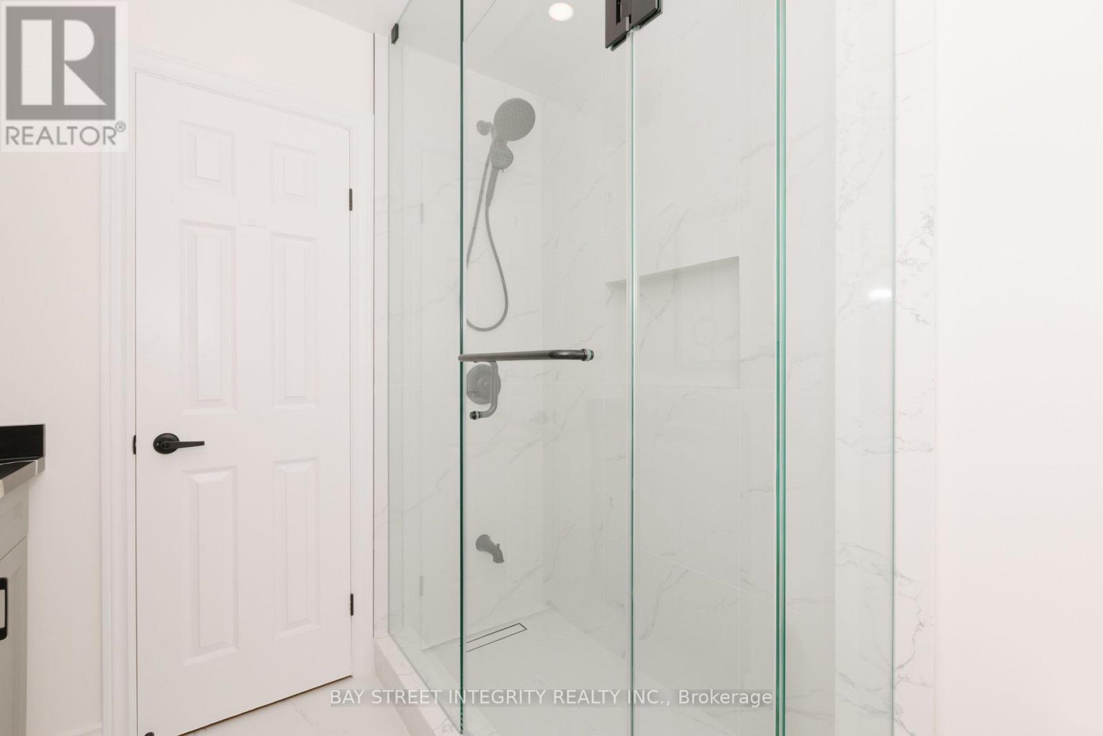 12 Charnwood Place, Markham, Ontario  L3T 5H3 - Photo 37 - N13806860
