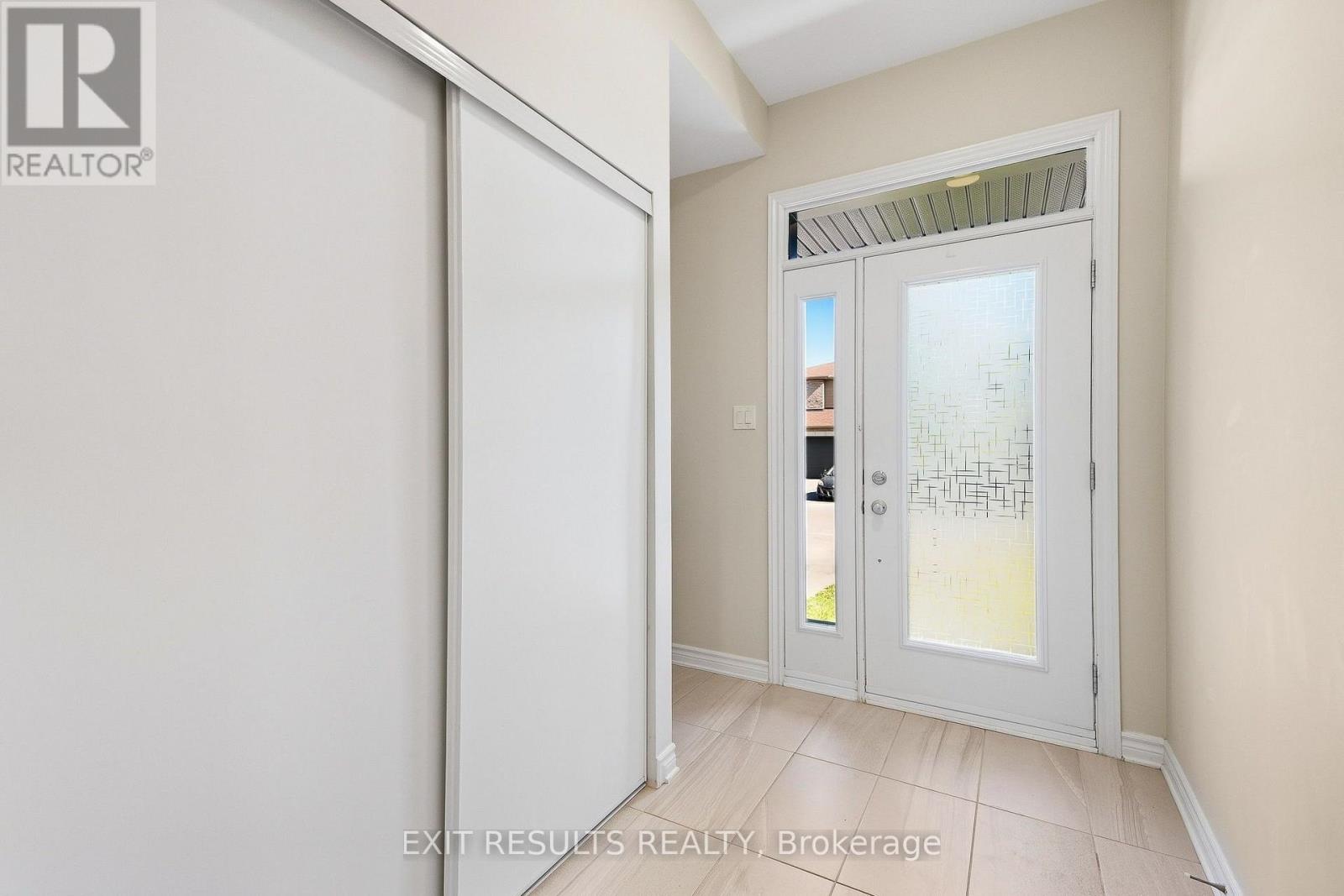 783 Namur Street W, Russell, Ontario  K0A 1W0 - Photo 2 - X13841518