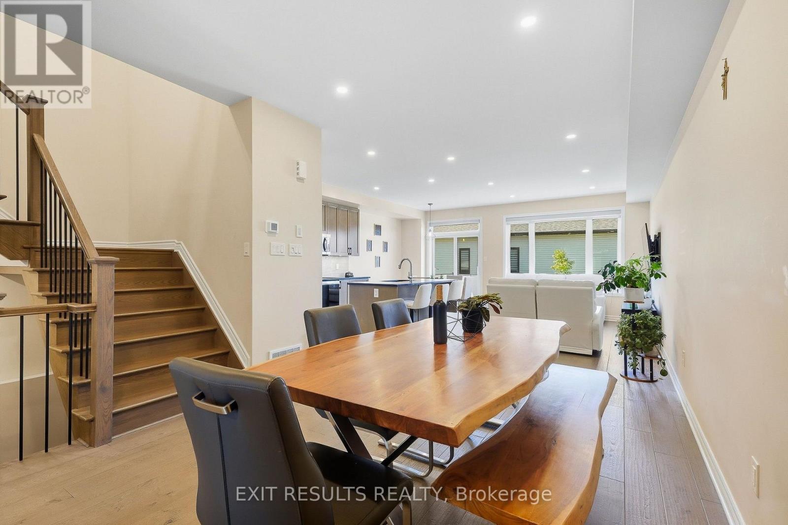 783 Namur Street W, Russell, Ontario  K0A 1W0 - Photo 4 - X13841518