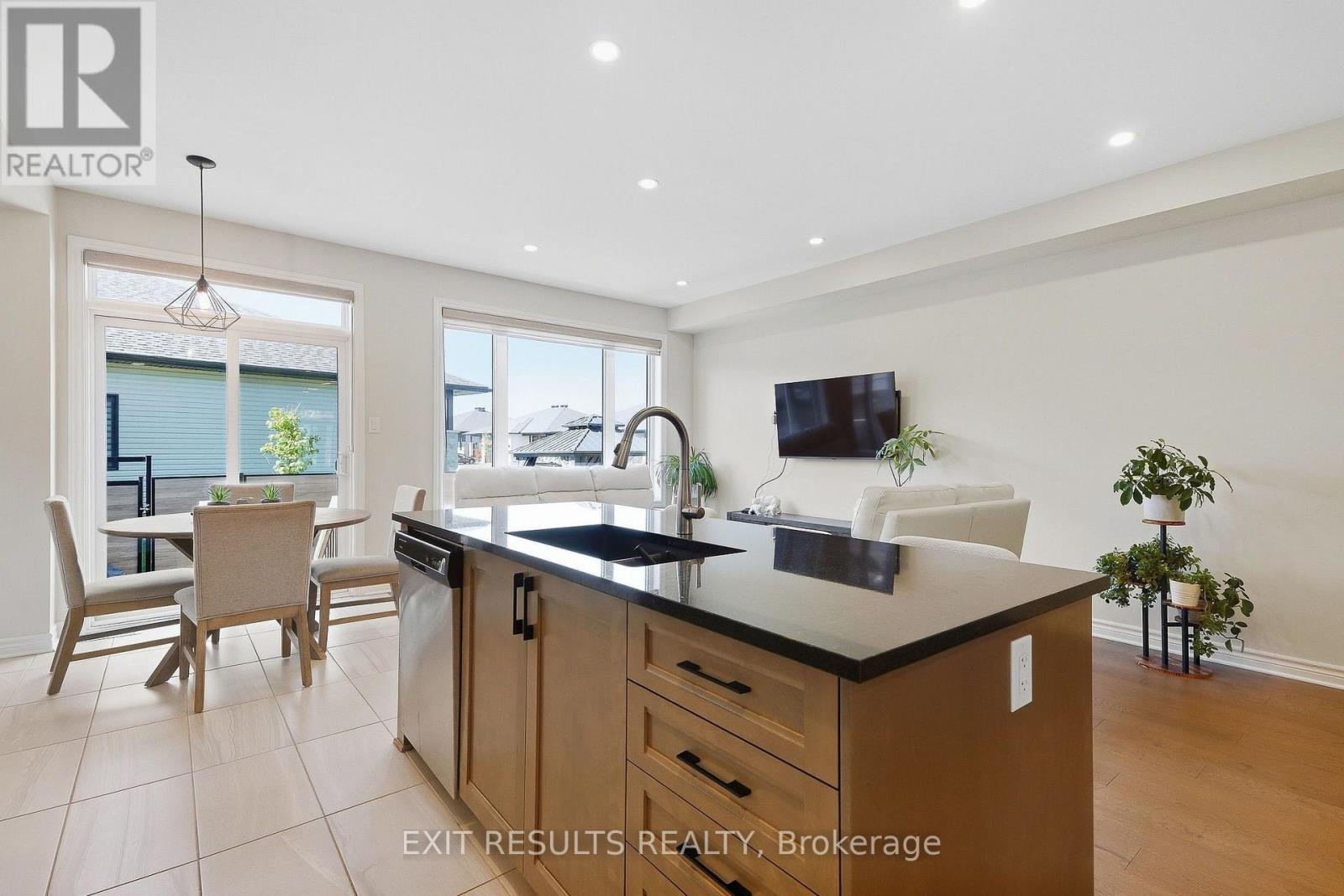 783 Namur Street W, Russell, Ontario  K0A 1W0 - Photo 6 - X13841518