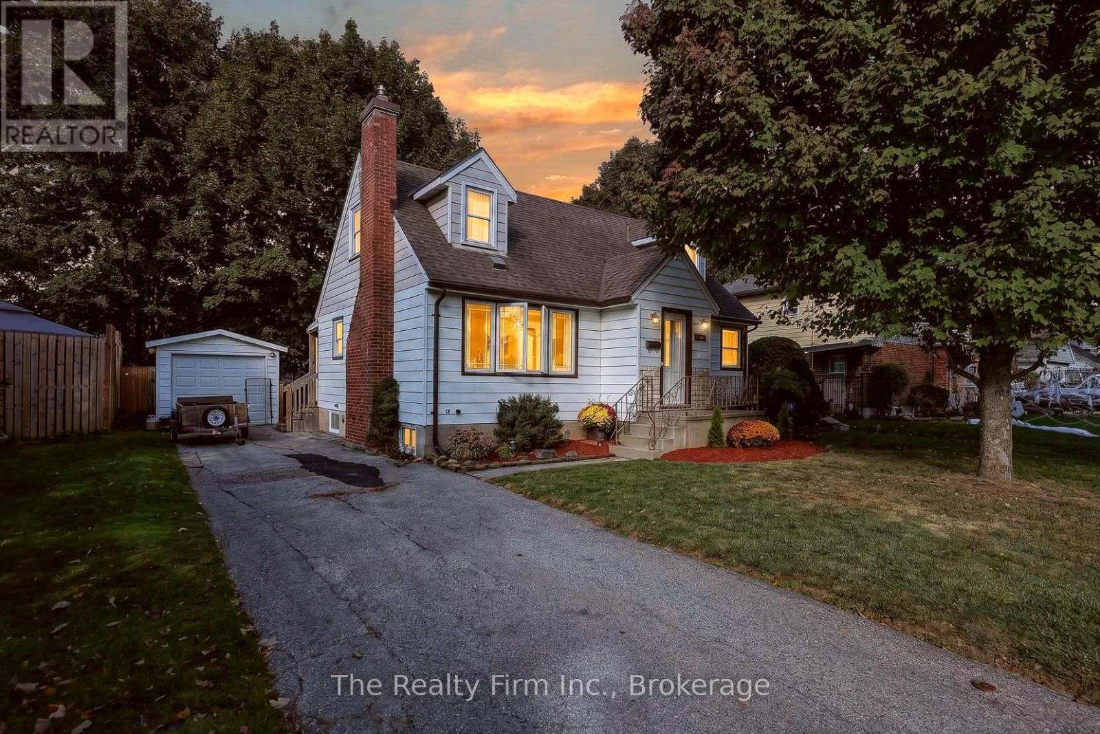 325 Victoria Street N, Woodstock, Ontario  N4S 6W6 - Photo 2 - X13842272