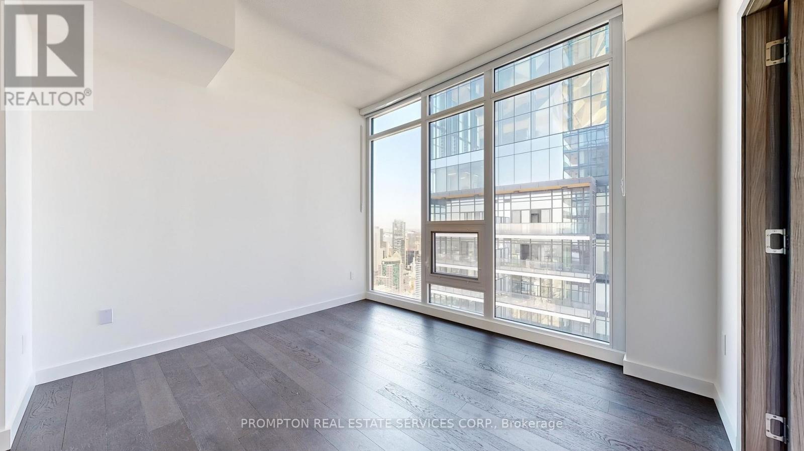 7003 - 3 Concord Cityplace Way, Toronto, Ontario  M5V 0X4 - Photo 8 - C13842266