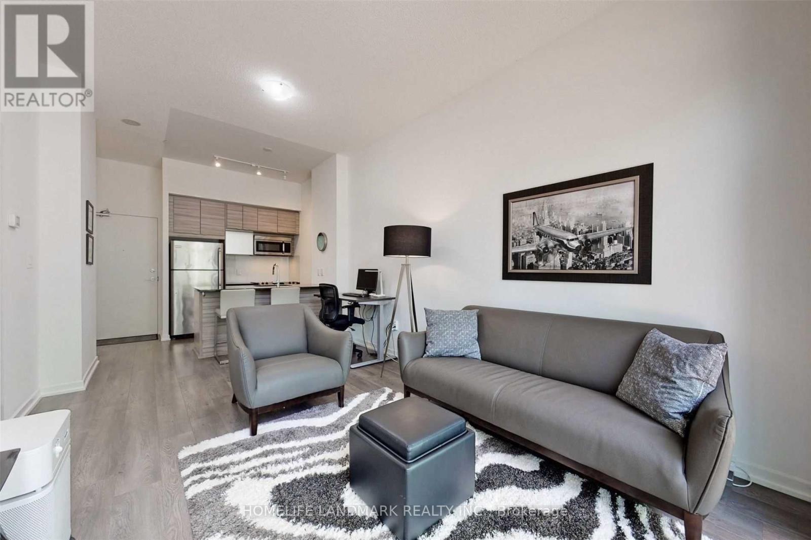 # P05 - 62 Forest Manor Road, Toronto, Ontario  M2J 0B6 - Photo 11 - C13842294