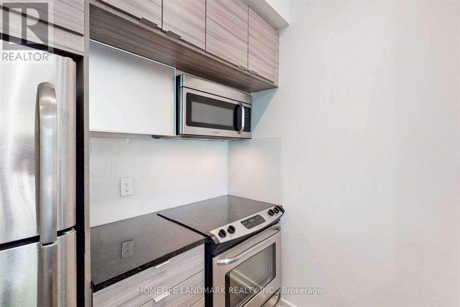 # P05 - 62 Forest Manor Road, Toronto, Ontario  M2J 0B6 - Photo 17 - C13842294