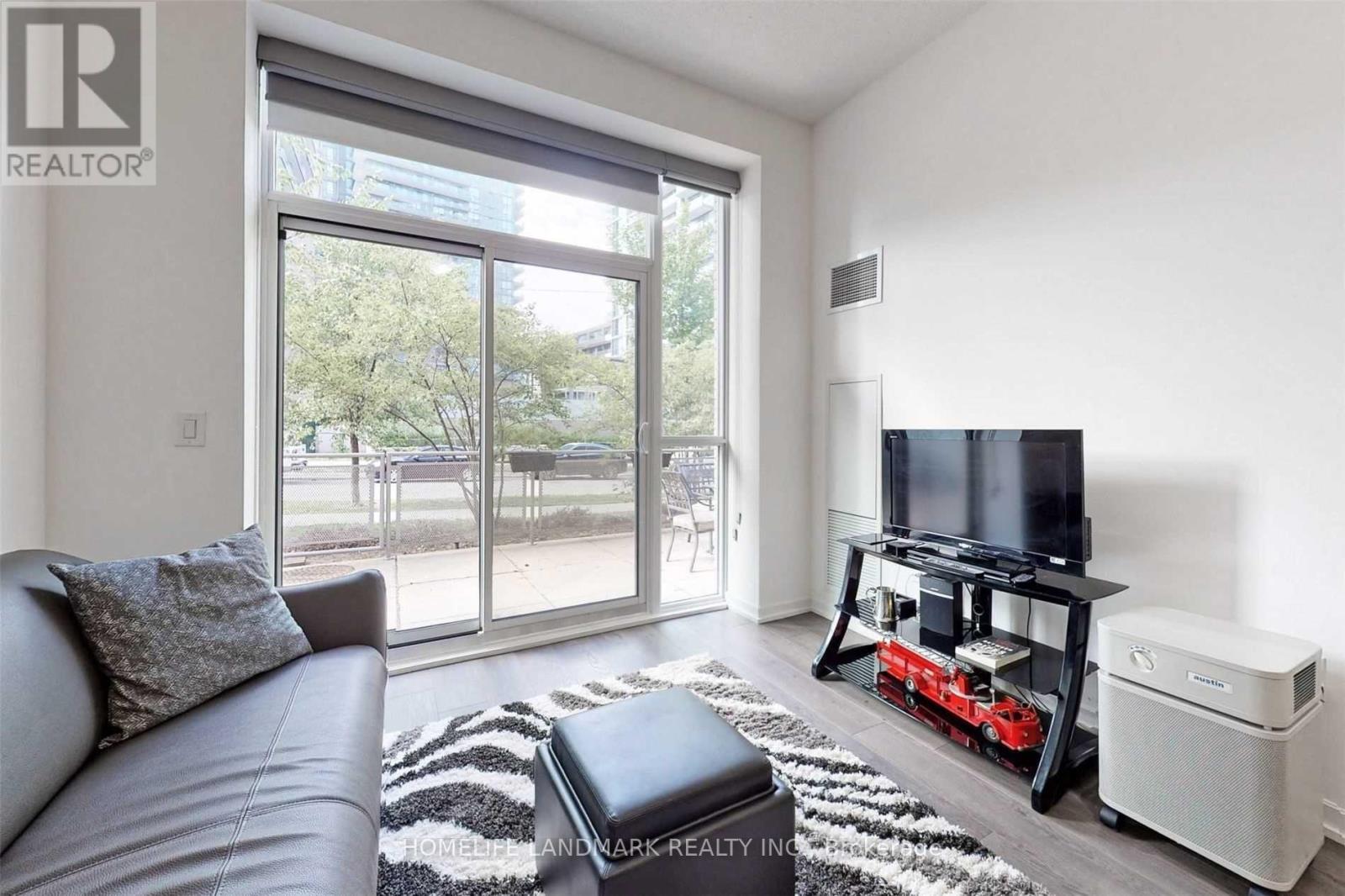 # P05 - 62 Forest Manor Road, Toronto, Ontario  M2J 0B6 - Photo 9 - C13842294