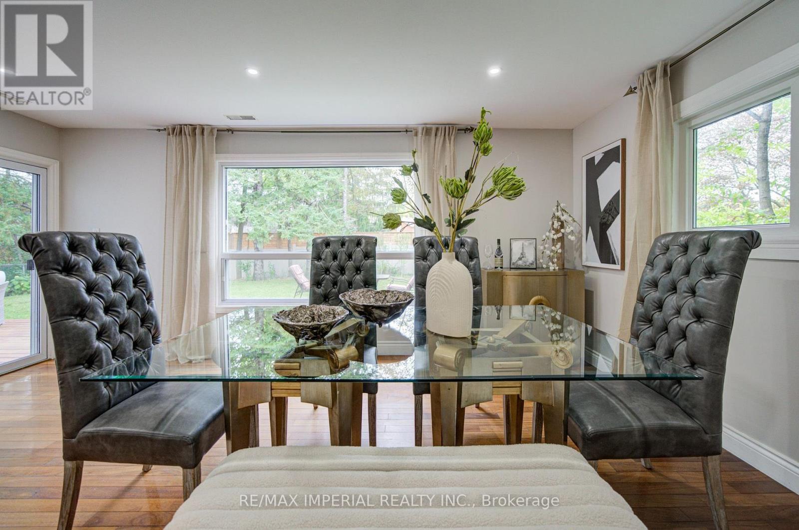 19 Penwick Crescent, Richmond Hill (North Richvale), Ontario  L4C 5B3 - Photo 13 - N13842300
