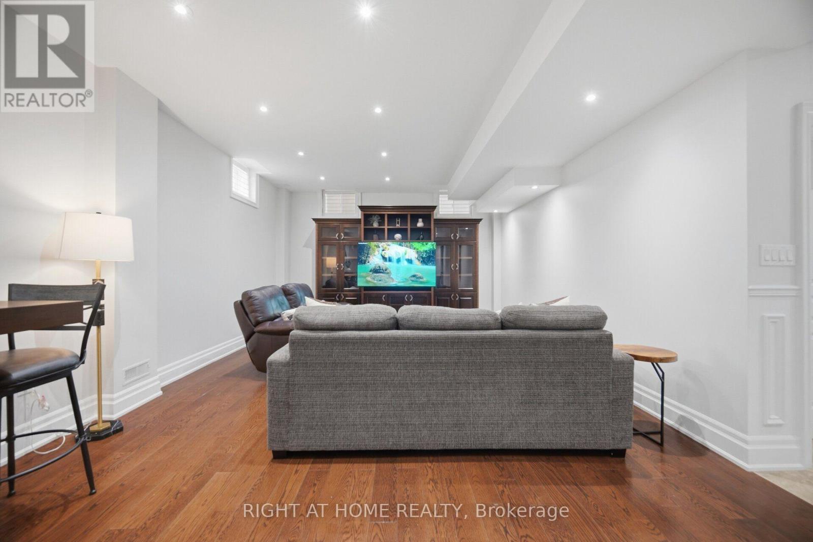 2122 Law Hill Gate, Oakville, Ontario  L6M 0A7 - Photo 46 - W13842218