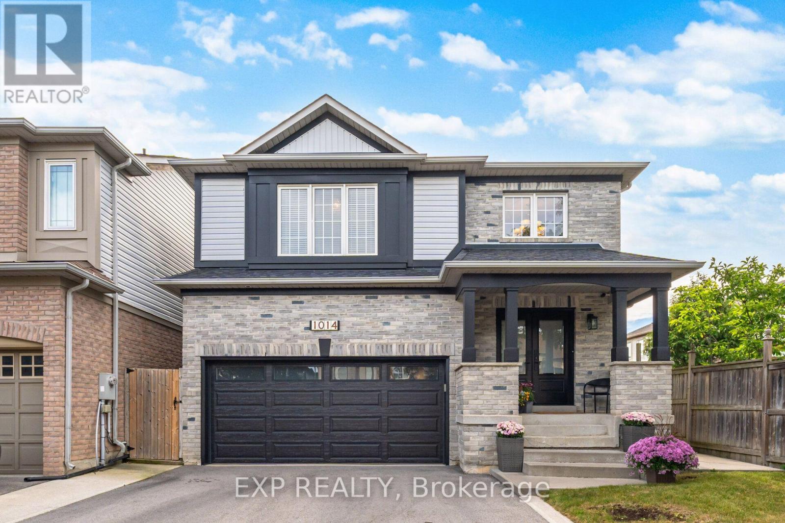1014 Bradley Terrace, Milton, Ontario  L9T 5S7 - Photo 2 - W13842230