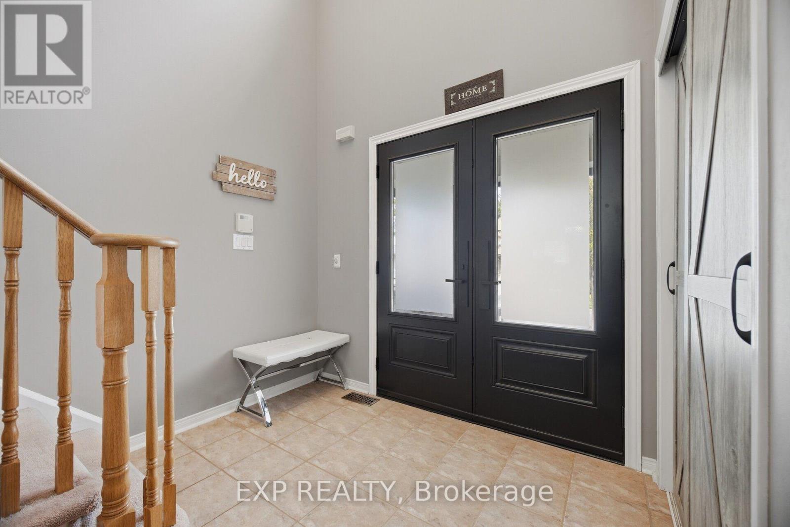 1014 Bradley Terrace, Milton, Ontario  L9T 5S7 - Photo 5 - W13842230