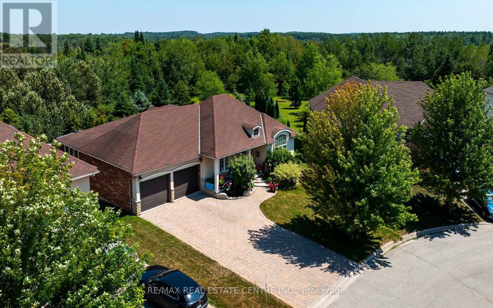59 YOUNG COURT, Orangeville, Ontario