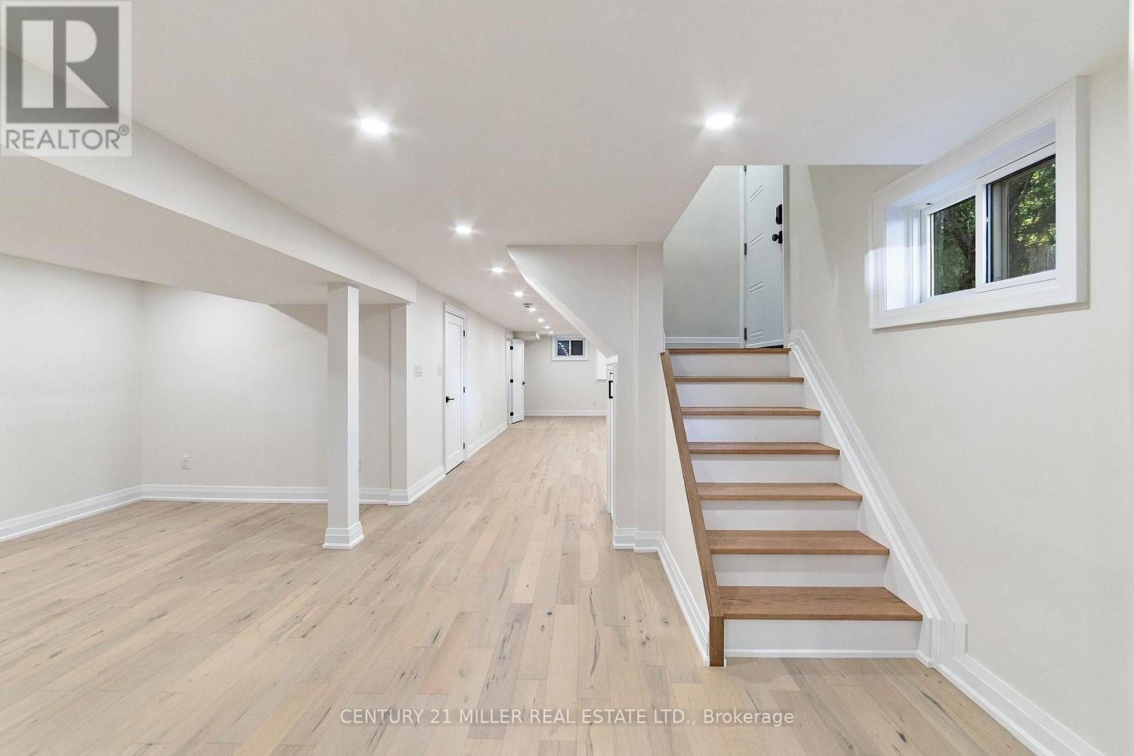1200 Ingledene Drive, Oakville, Ontario  L6H 2H9 - Photo 23 - W13842240