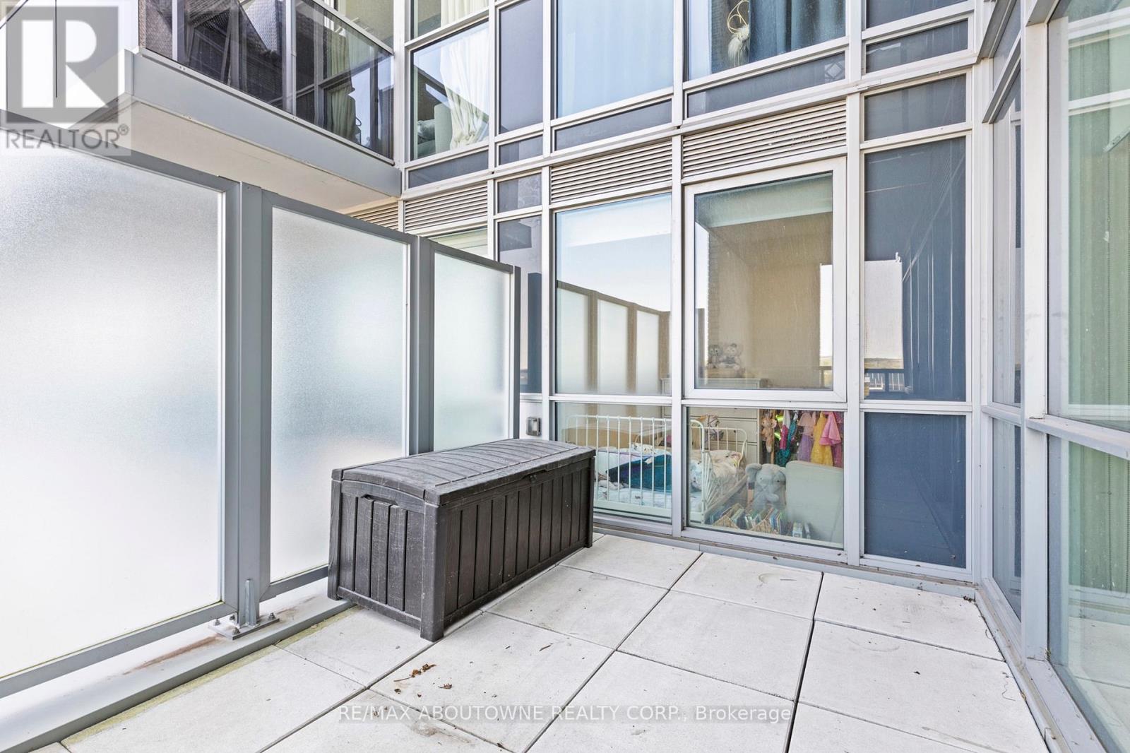 608 - 2087 Fairview Street, Burlington, Ontario  L7R 0E5 - Photo 18 - W13842278