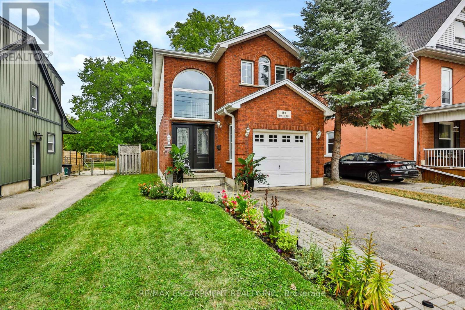 189 TERRACE HILL STREET, Brantford, Ontario